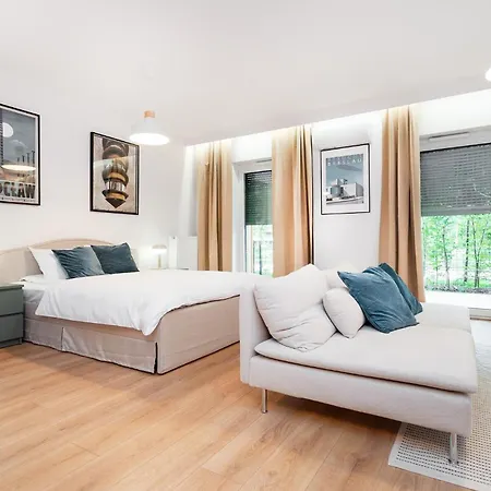 Nomirent - Kępa Mieszczańska